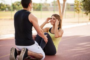 come allenare gli addominali | serie di addominali addominali femminili | benefici degli addominali